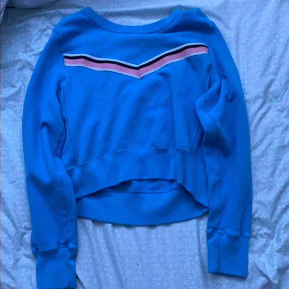 blue sweatshirt